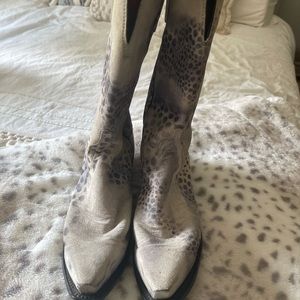 Lucchese Womens Boots ***RARE***